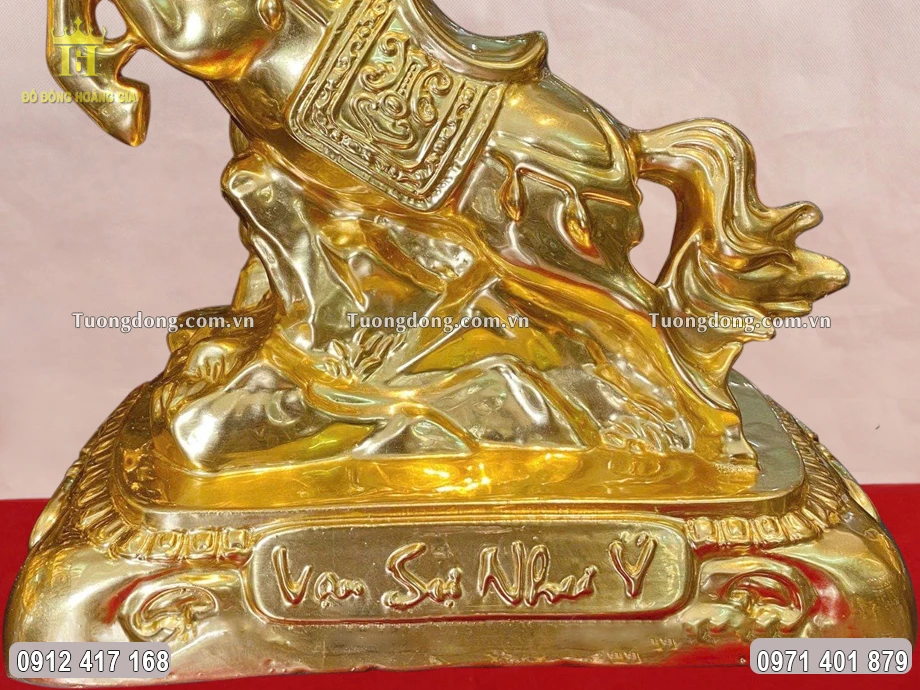 Hình ảnh những ngọn núi trùng trùng điệp điệp